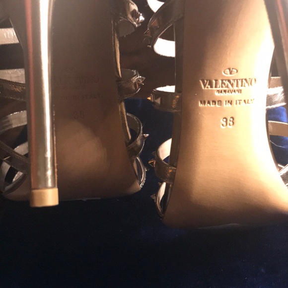 100% REAL Valentino 105mm Lovestuds Caged Sandal - Picture 12 of 16